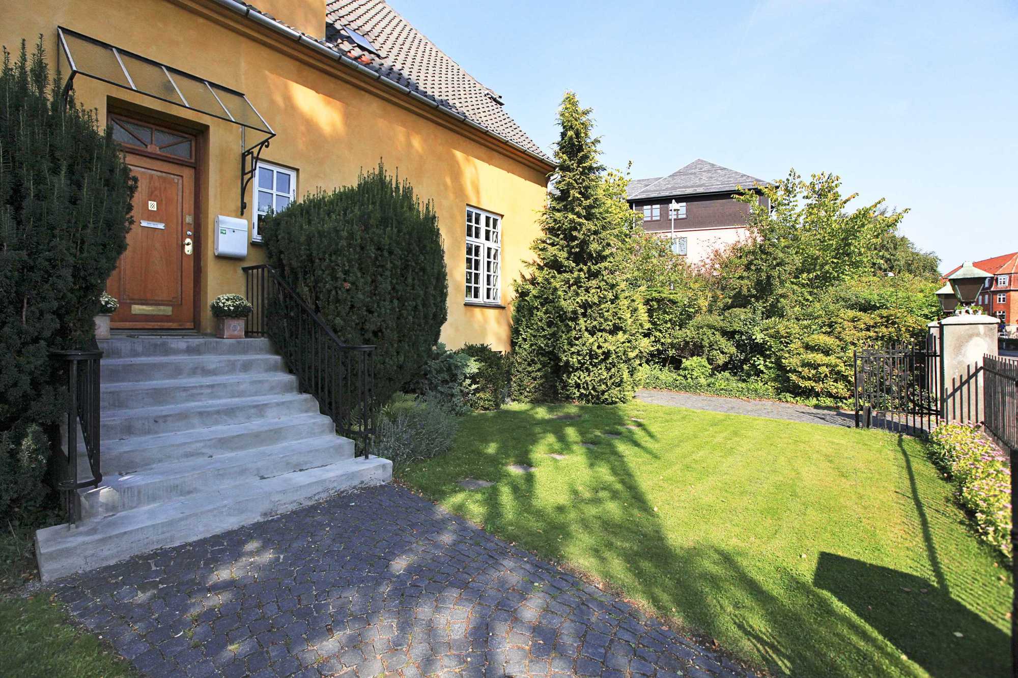 Kirkebro 10, 7150 Barrit