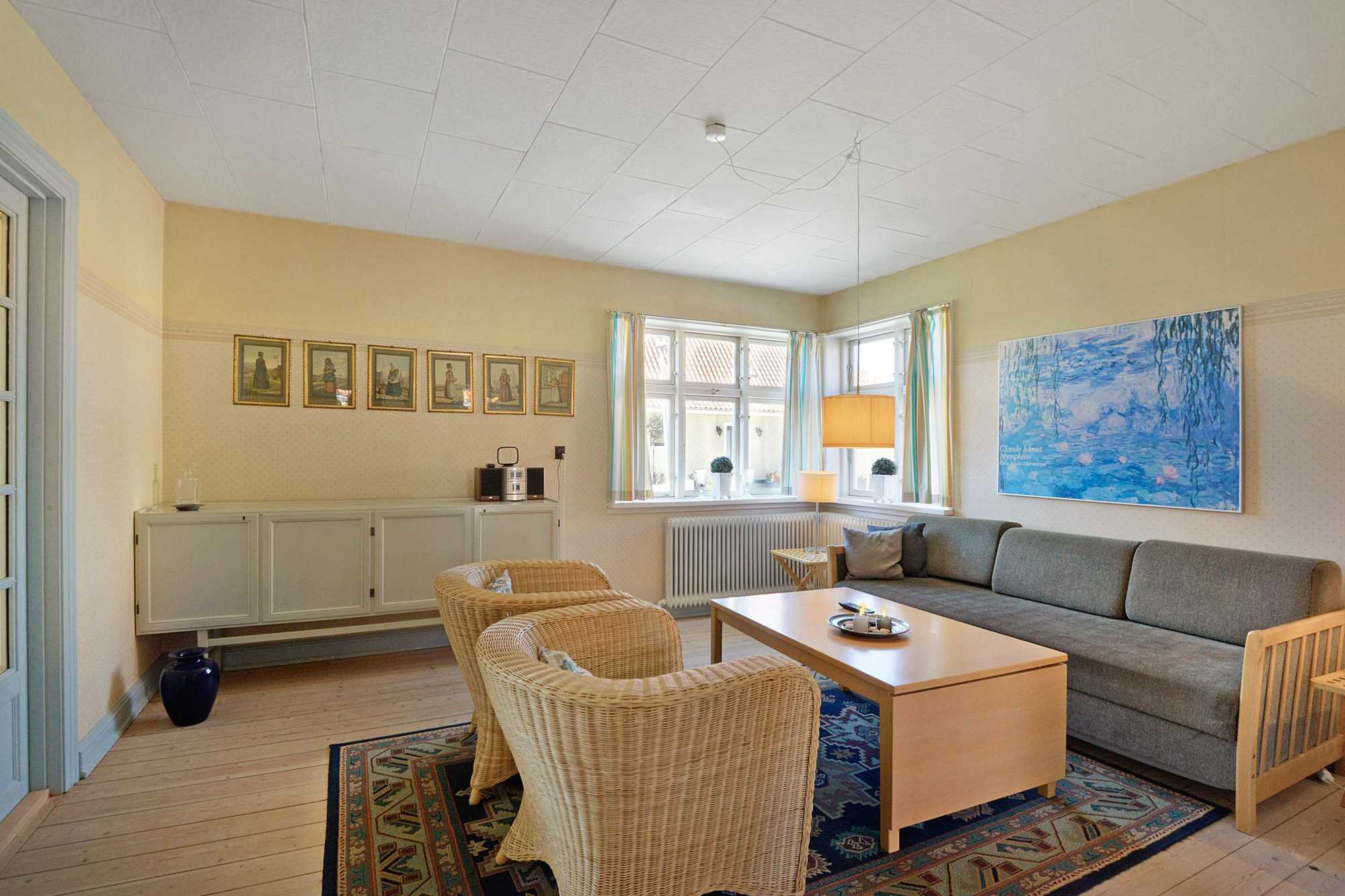Kirkebro 10, 7150 Barrit